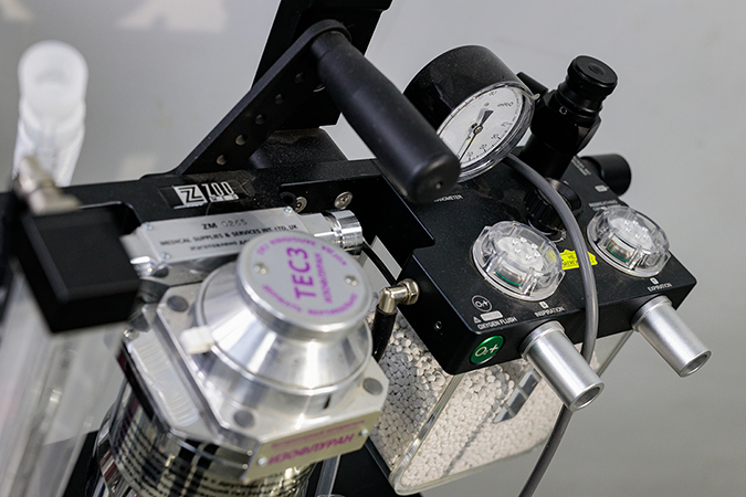 Ветеринарные кардиологи в нашем центре осуществляют прием кошек и собак с заболеваниями сердца и легких. 